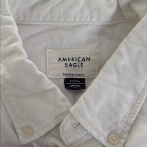 American Eagle Outfitters White Casual Button Down Shirt Classic Design